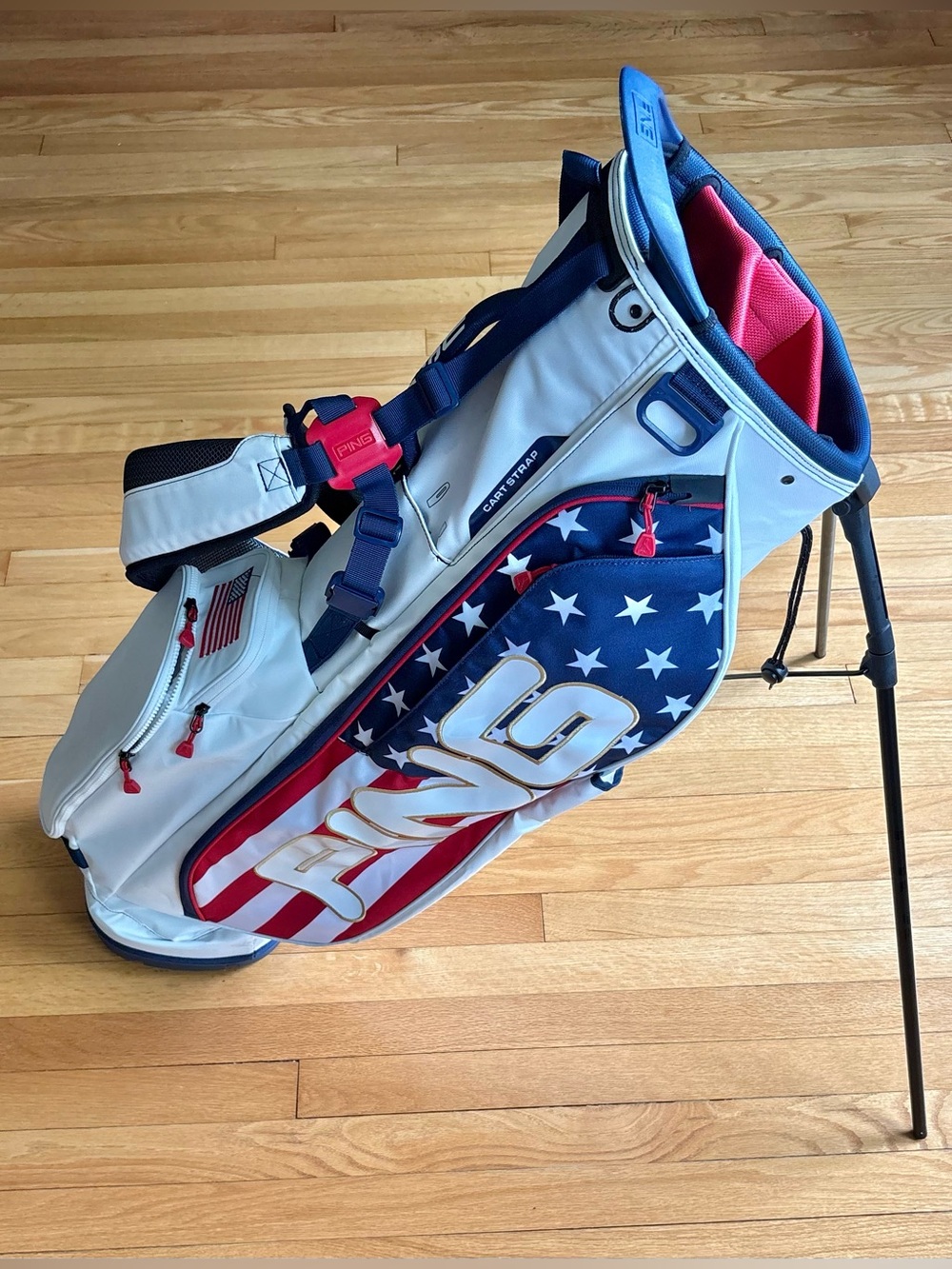 Ping Hoofer Lite Anthem Golf Stand Bag Carry Strap White Red Blue Gold USA Theme